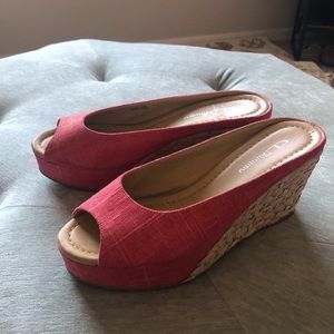 CL BY LAUNDRY Slip-On, Espadrille Platform Wedges